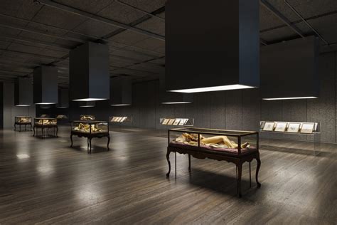 Fondazione Prada, Le Cere Anatomiche in mostra 